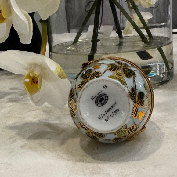 Limoges Fabergé Large Imperial Surprise Egg 24K Gold Accents Signed & Numbered - Picture 7 of 16